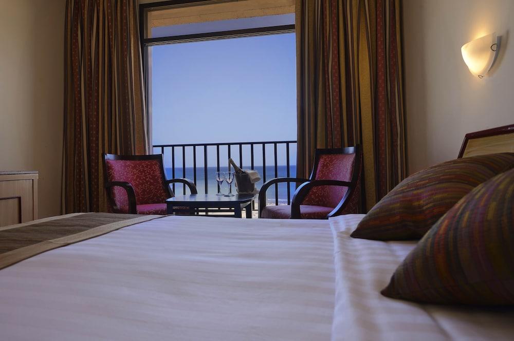 Resort Sur Beach Holiday Buitenkant foto