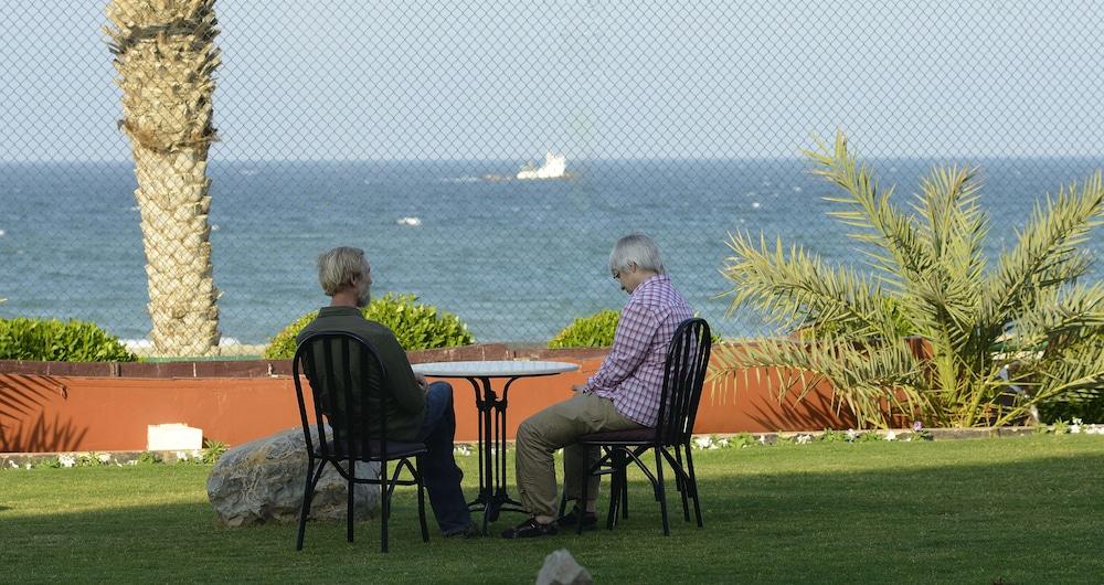 Resort Sur Beach Holiday Buitenkant foto