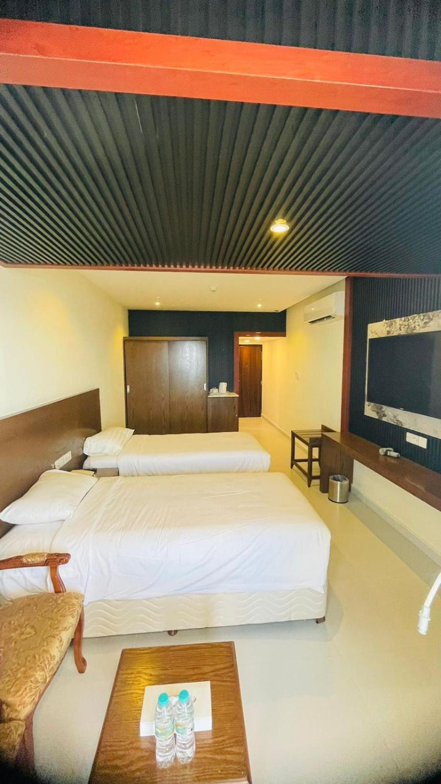 Resort Sur Beach Holiday Buitenkant foto