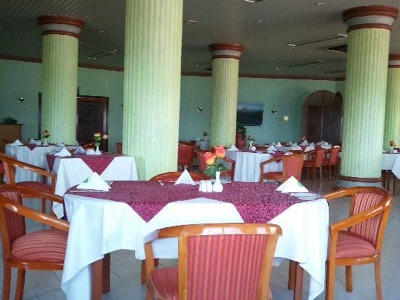 Resort Sur Beach Holiday Buitenkant foto