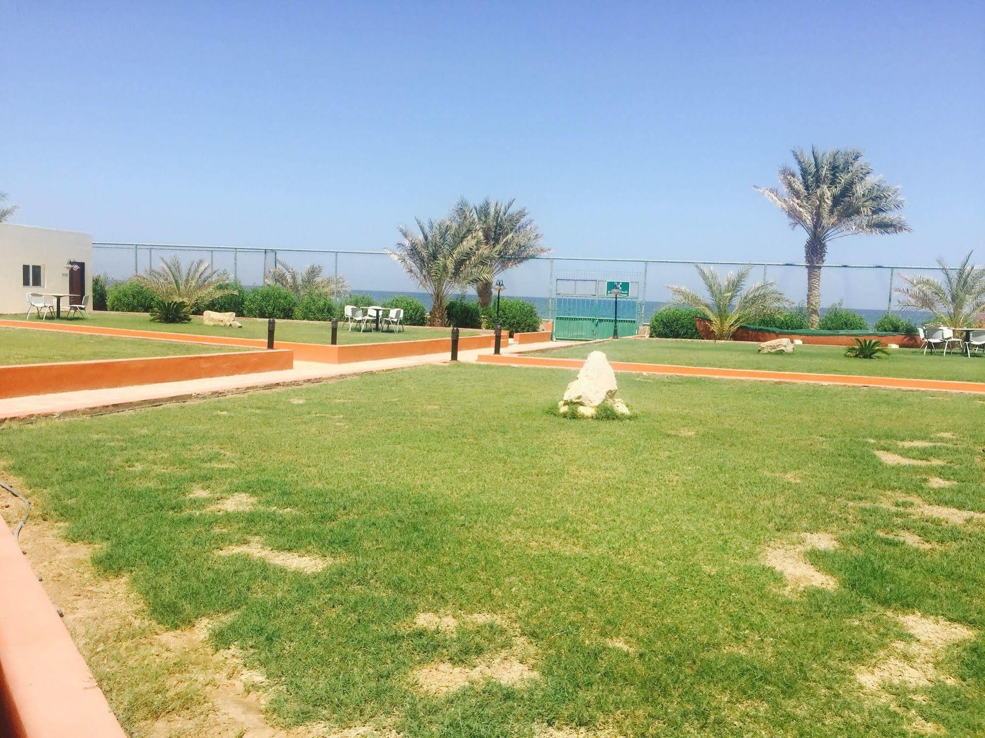 Resort Sur Beach Holiday Buitenkant foto